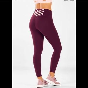 High waist power hold Capri leggings